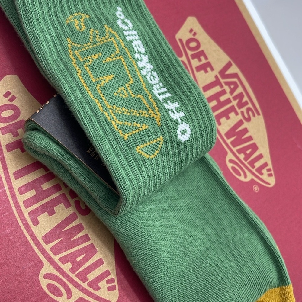 Vans Green Ribbed Crew Socks - Picture 15 of 16
